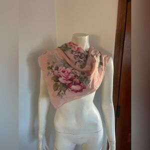 100% SILK - VINTAGE - PASTEL COLOUR Club 7 Echo Silk Floral Scarf